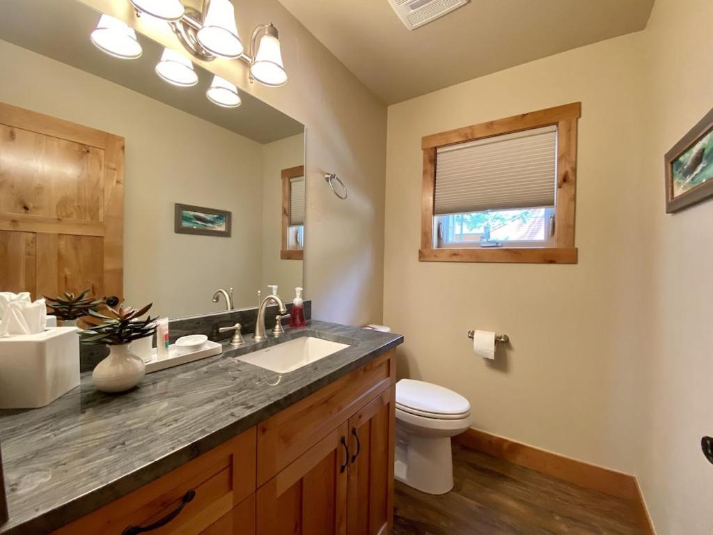 Townhome Next To Clubhouse In Exclusive Eagle Bend - The Glacier Bigfork Kültér fotó