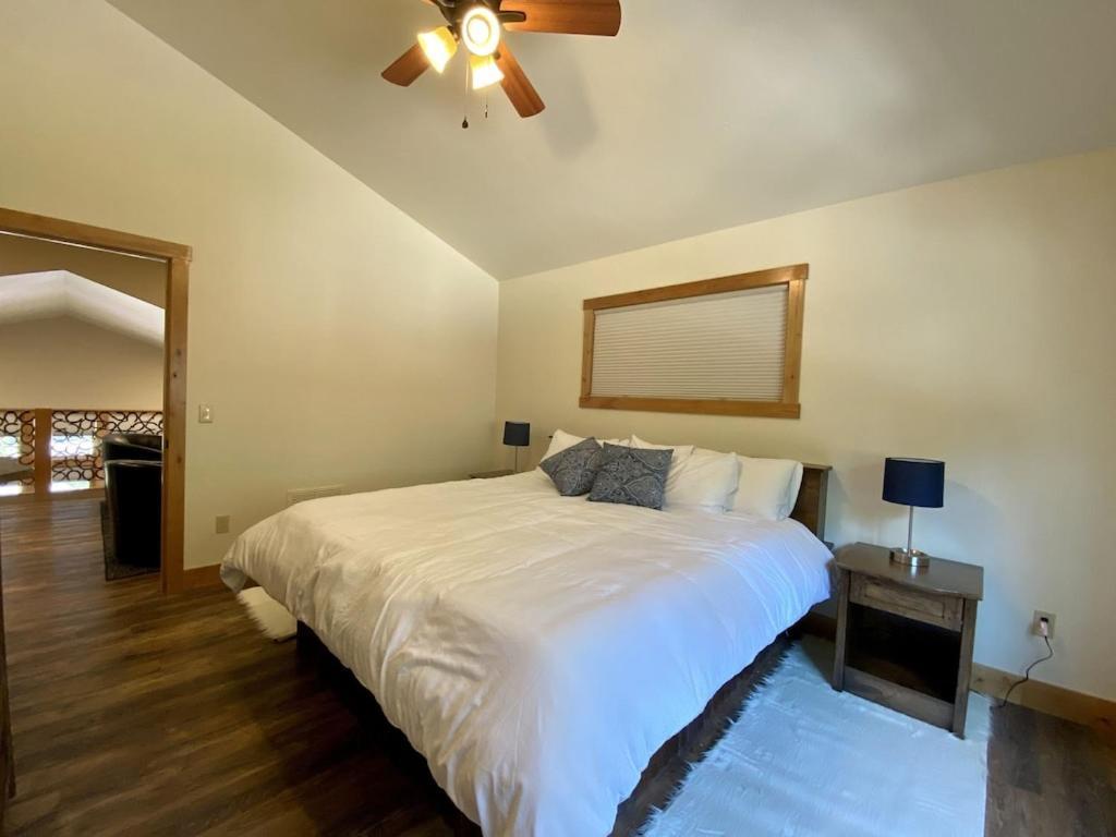 Townhome Next To Clubhouse In Exclusive Eagle Bend - The Glacier Bigfork Kültér fotó